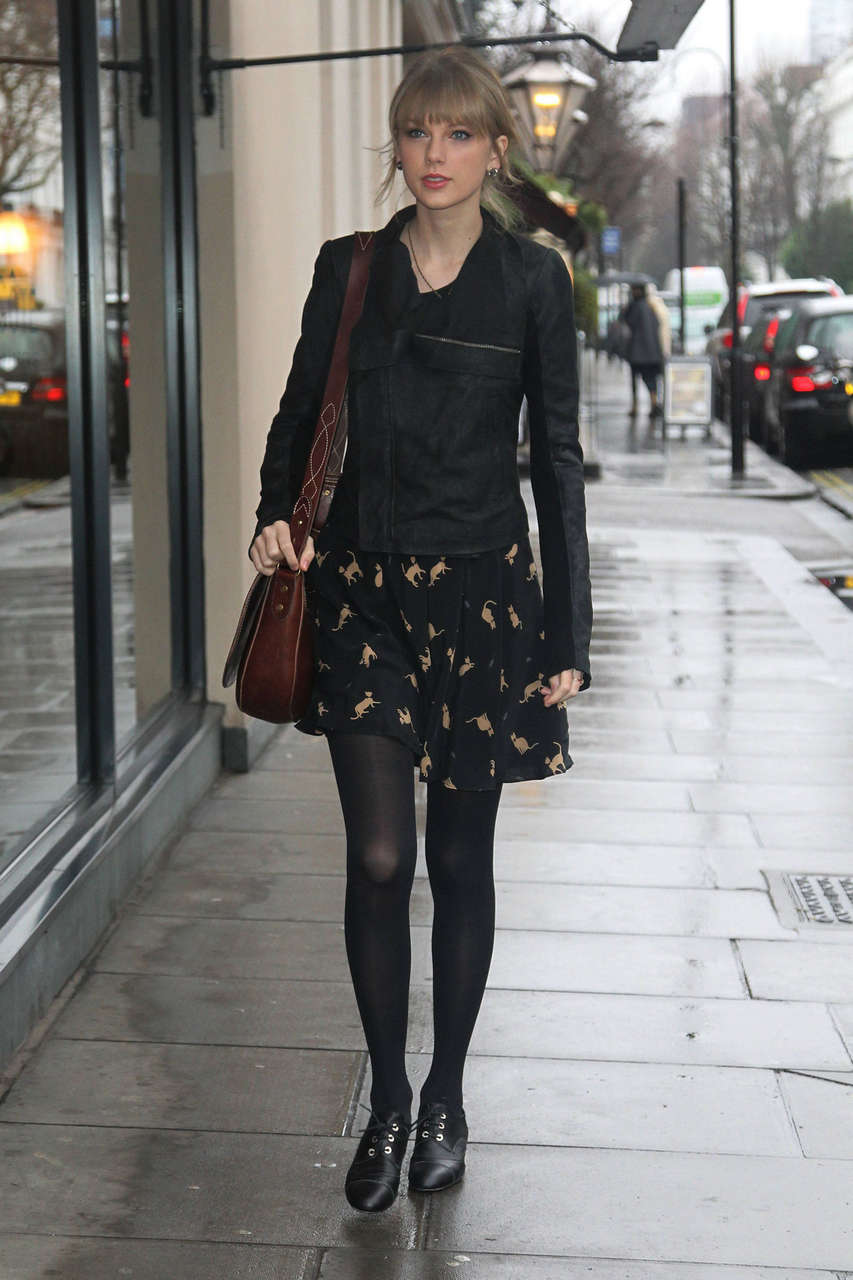 Taylor Swift Leggy Candids Goes Shopping London