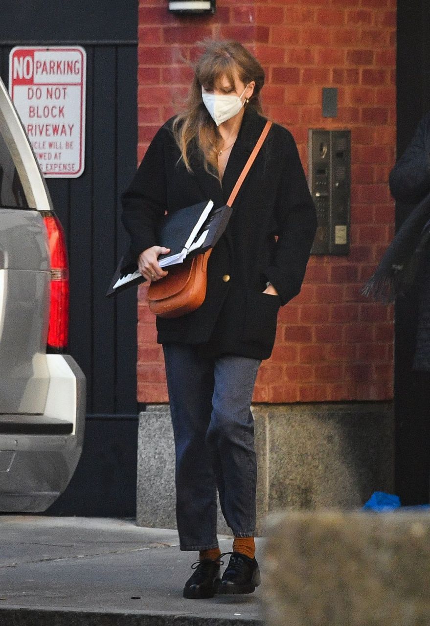 Taylor Swift Out With And About New York