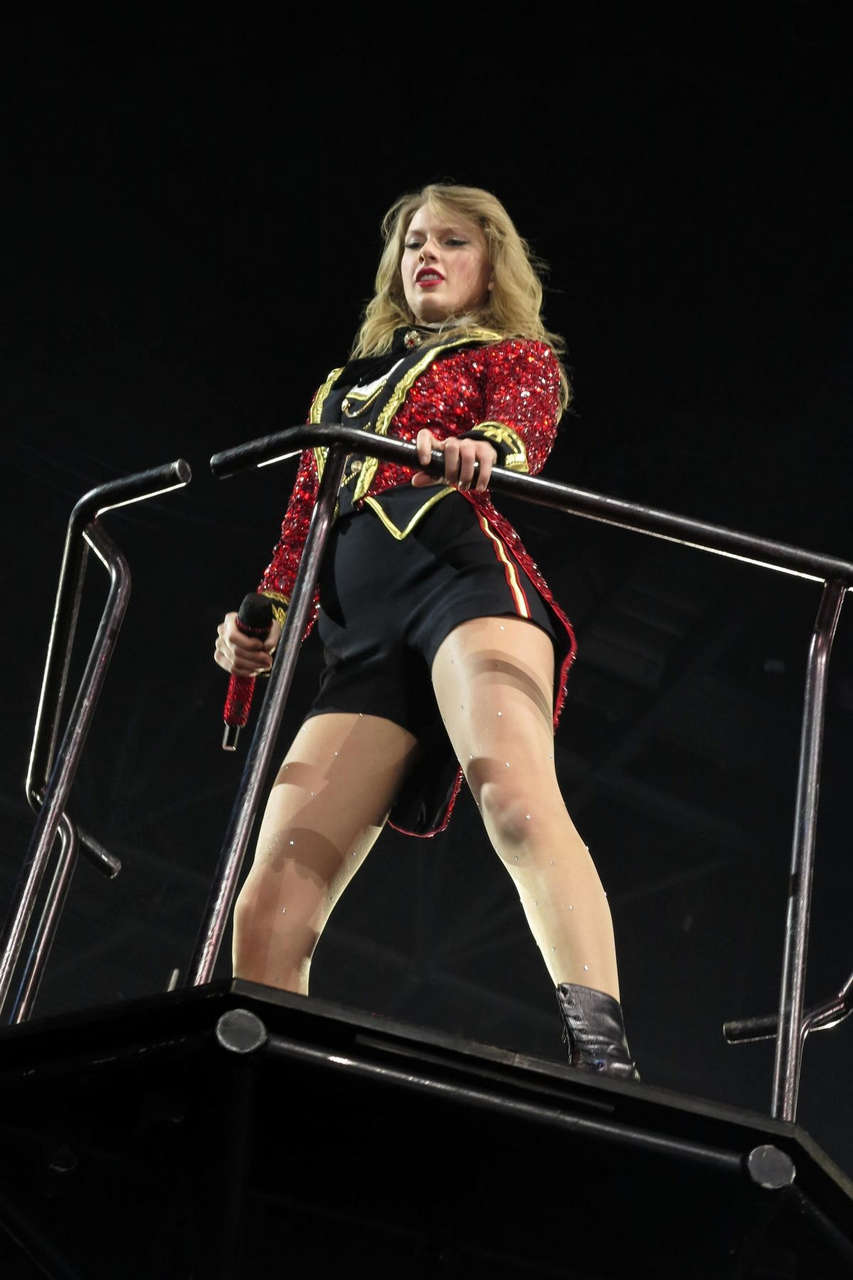 Taylor Swift Performs Her Red Tour O2 Arena London