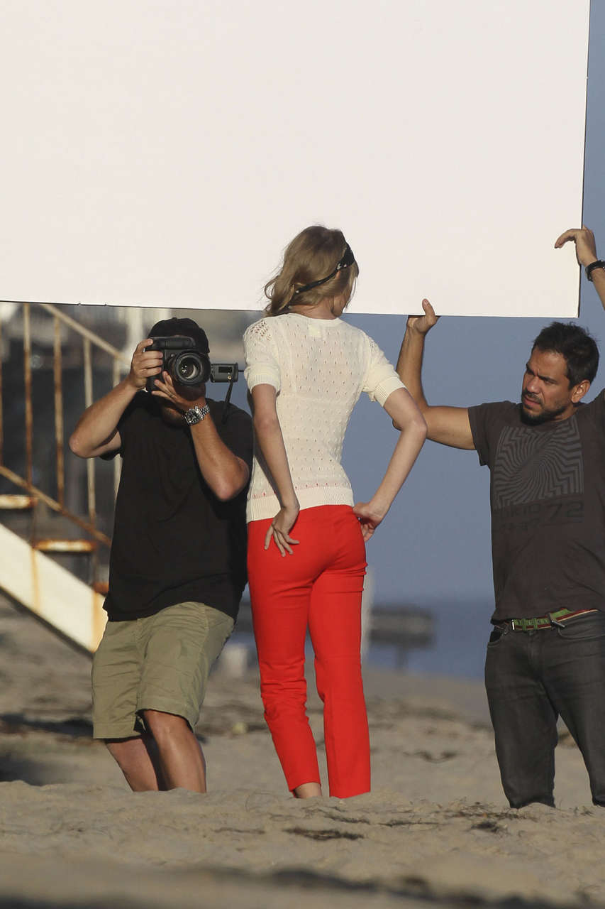 Taylor Swift Photoshoot Set Malibu
