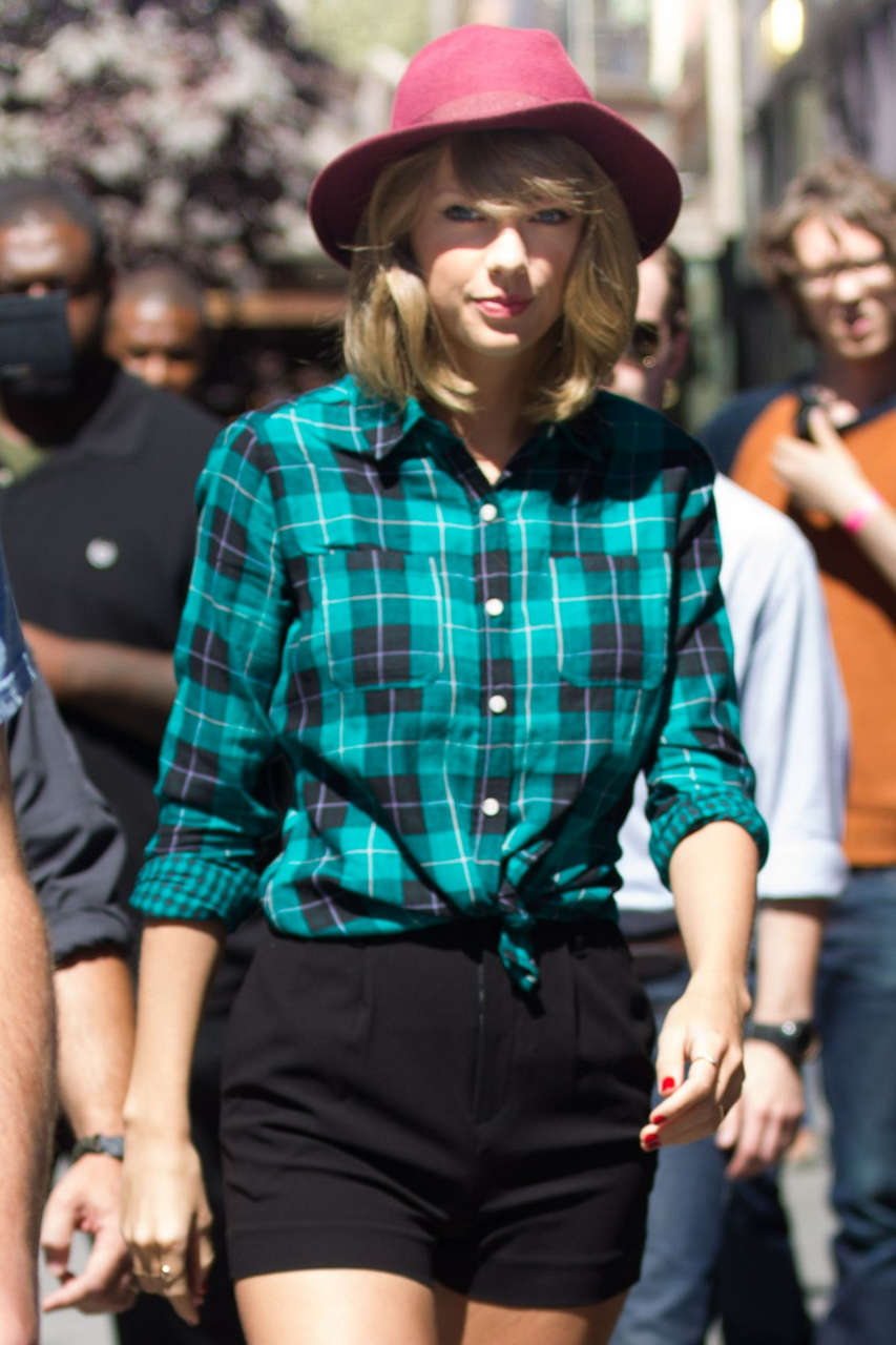 Taylor Swift Photoshoot West Village