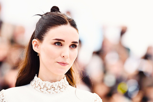 Tayloralisonswft Rooney Mara Attends A Photocall (2 photos)