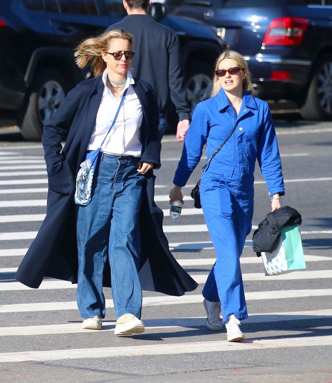 Tea Leoni Madelaine West Duchovny Out Shopping New York