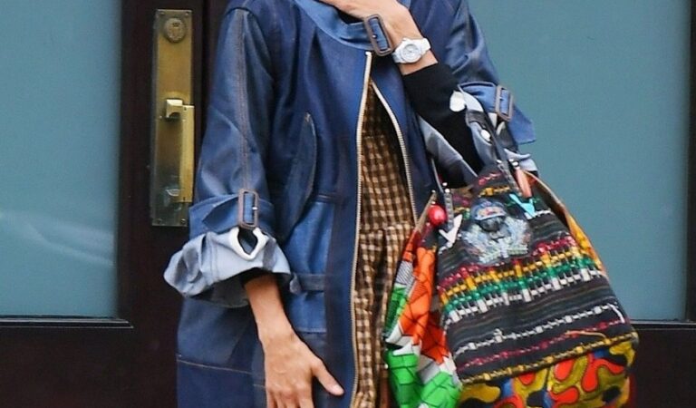 Thandie Newton Out About New York (5 photos)