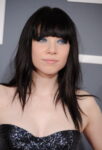 The Celebritycloset Carly Rae Jepsen On The Red