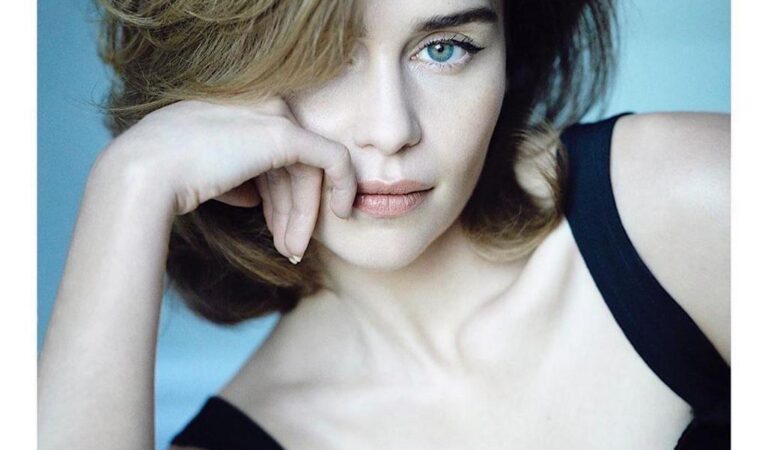 The Painfully Beautiful Emilia Clarke Hot (1 photo)