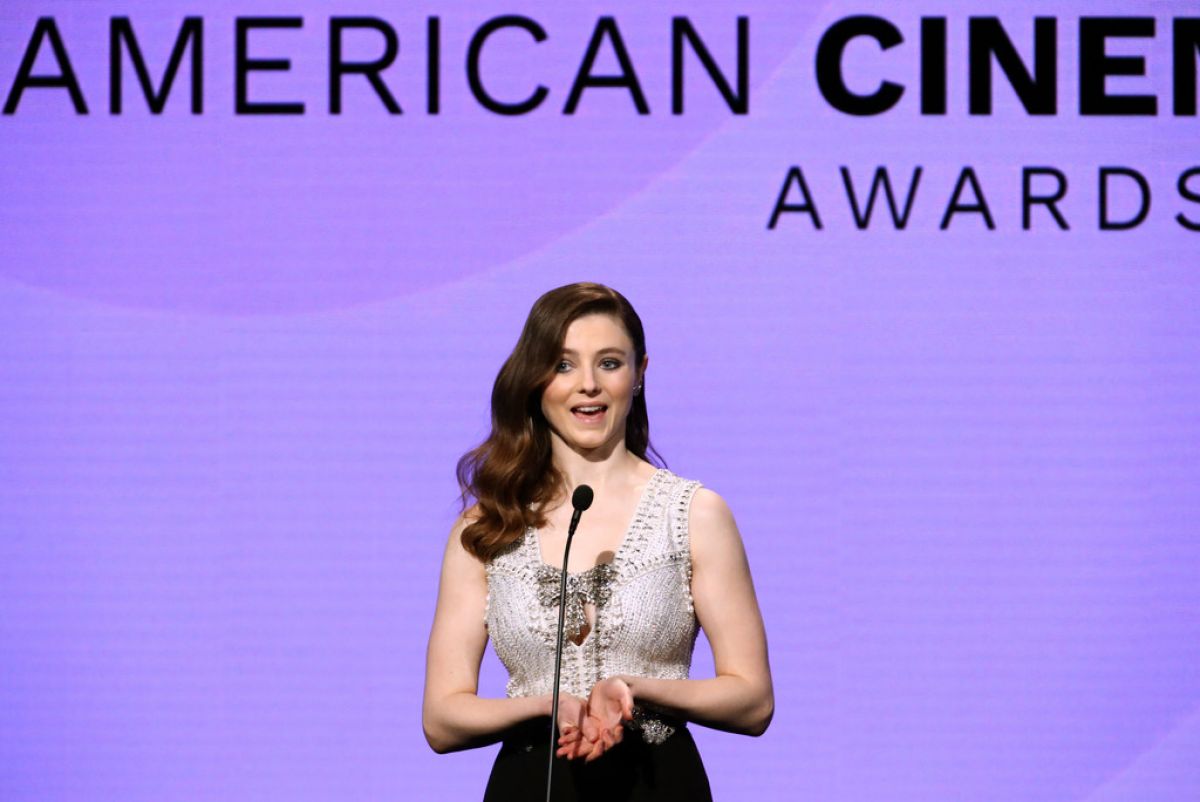 Thomasin Mckenzie 35th Annual American Cinematheque Awards Honoring Scarlett Johannson Beverly Hills