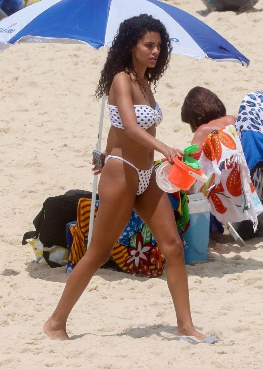 Tina Kunakey Bikini Beach Rio De Janeiro