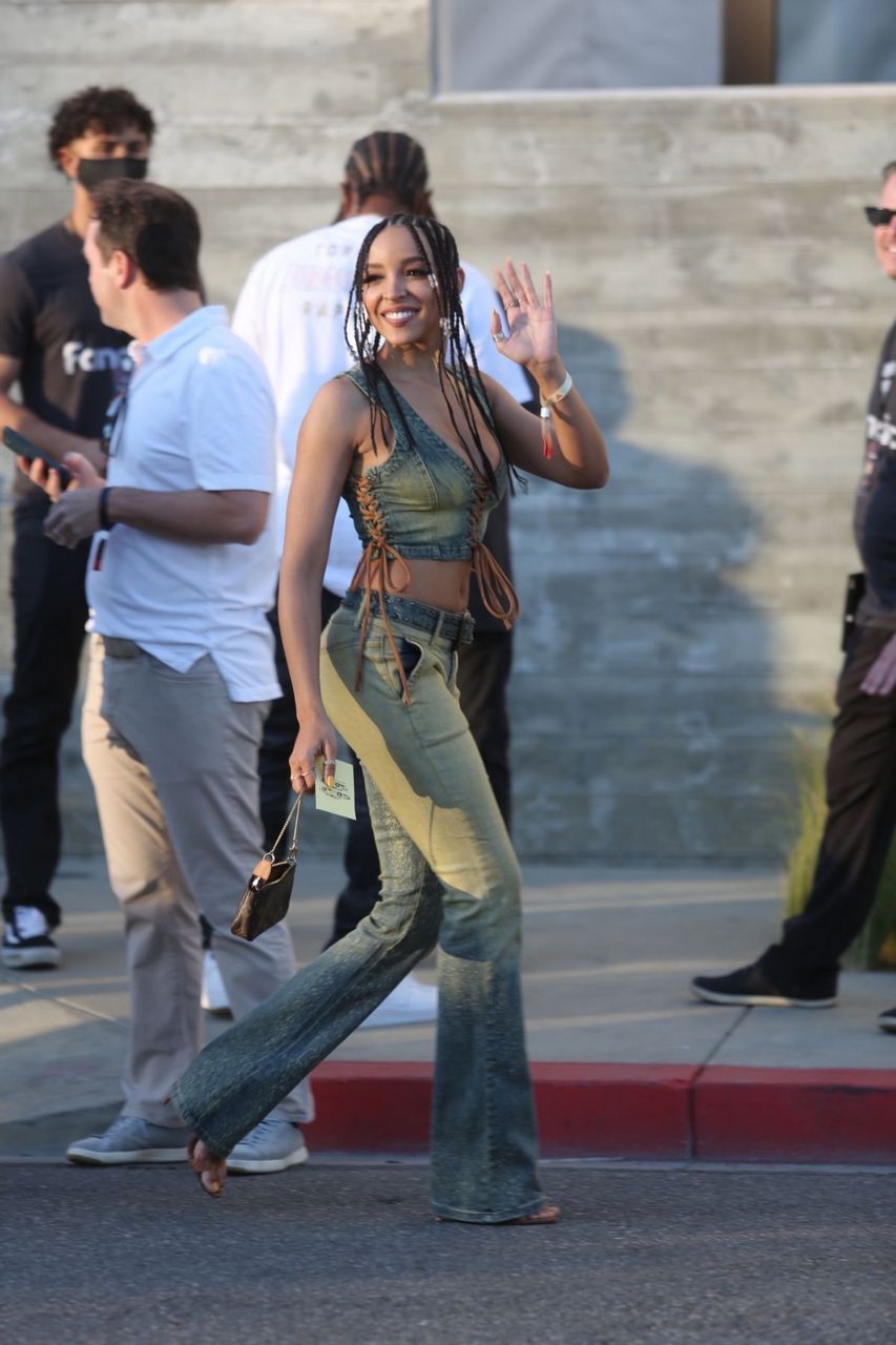 Tinashe Arrives Fanatics Super Bowl Party Culver City