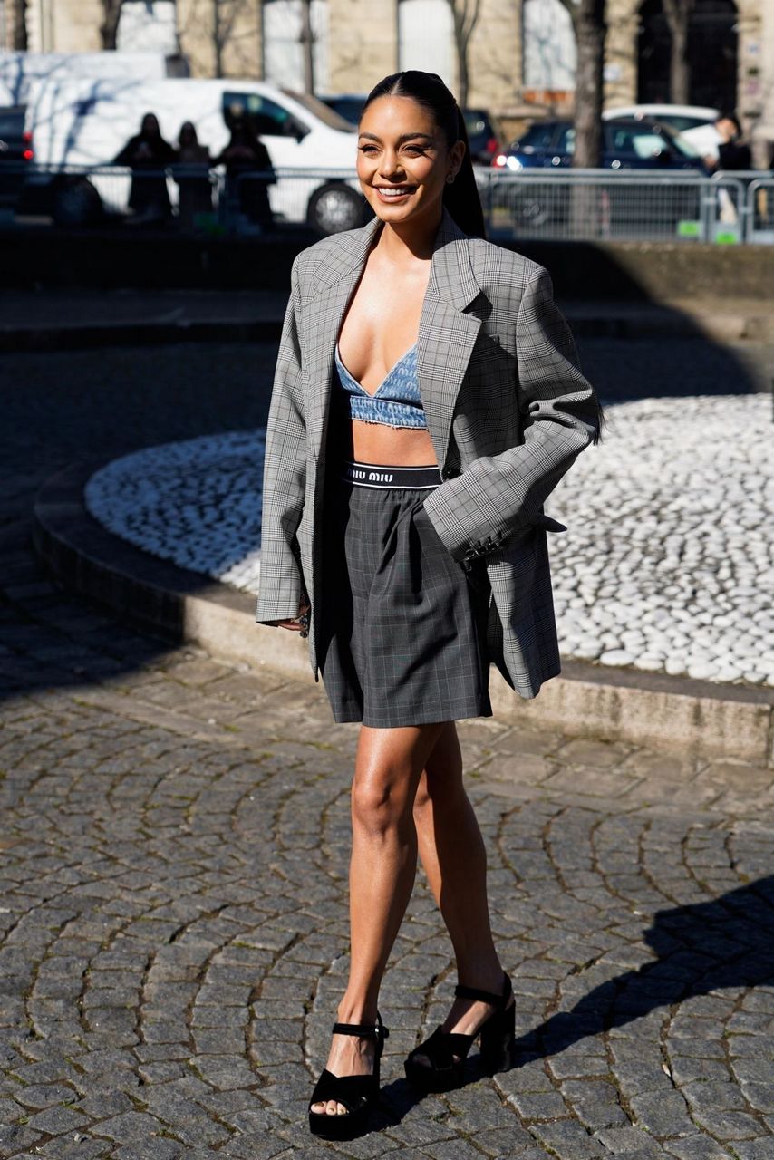 Vanessa Hudgens Arrives Miu Miu Fashion Show Paris