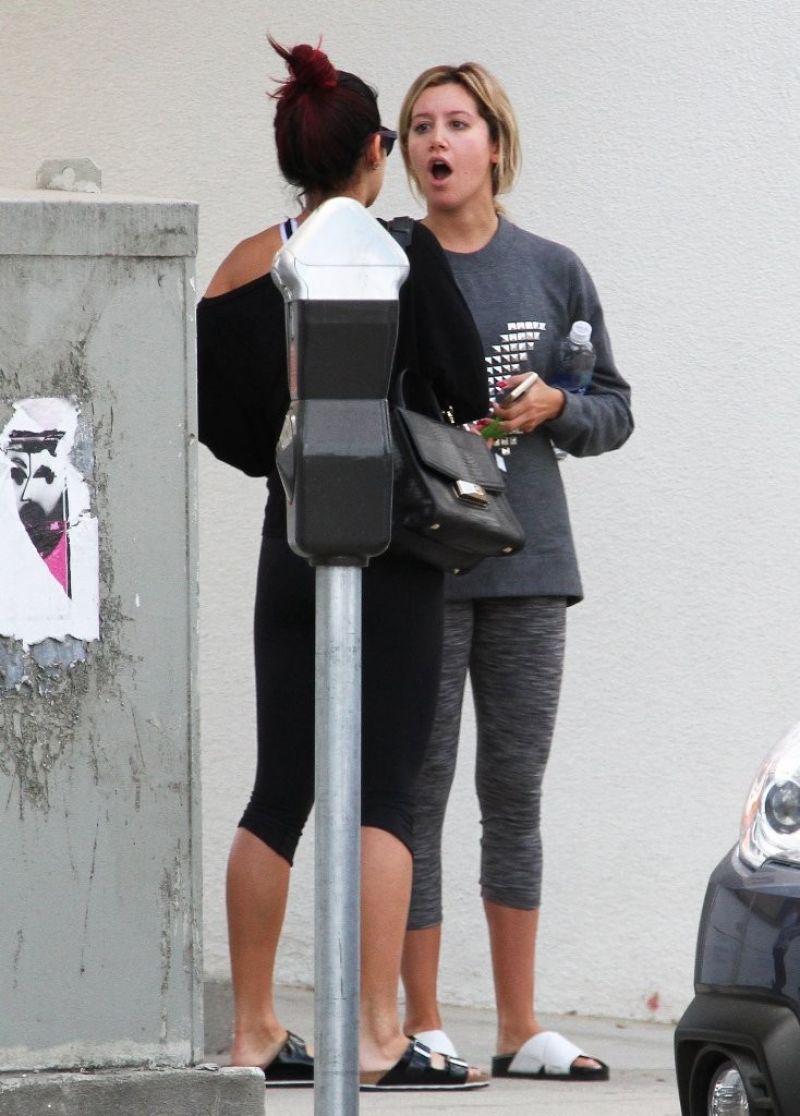 Vanessa Hudgens Ashley Tisdale Leaves Pilates Class Studio City