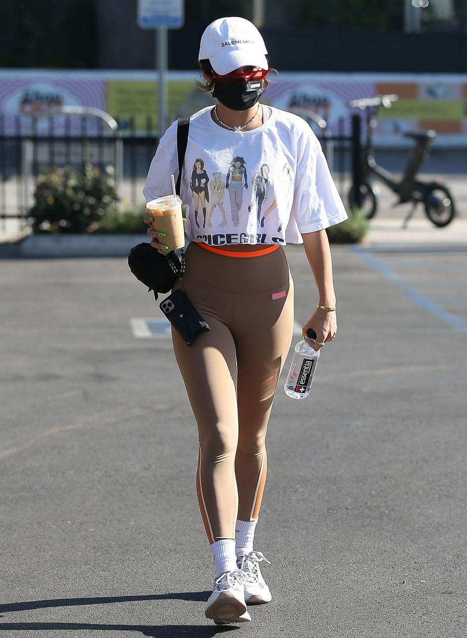 Vanessa Hudgens Heading Gym Los Angeles