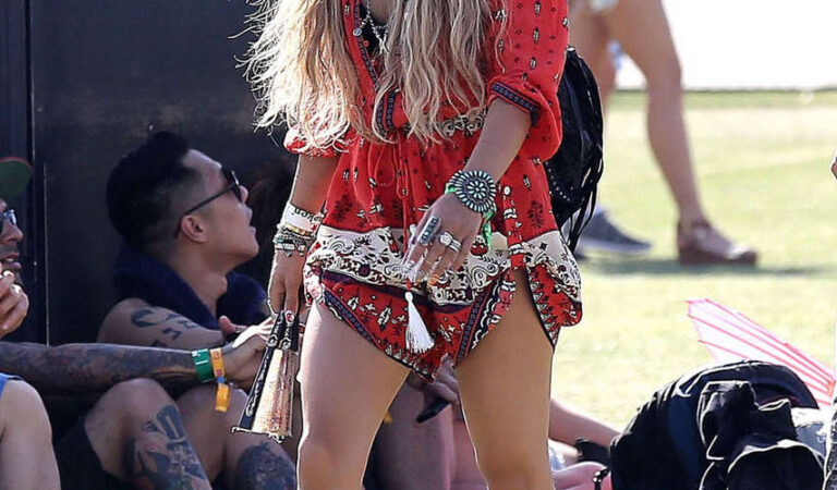 Vanessa Hudgens Out About Coachella Festival (12 photos)
