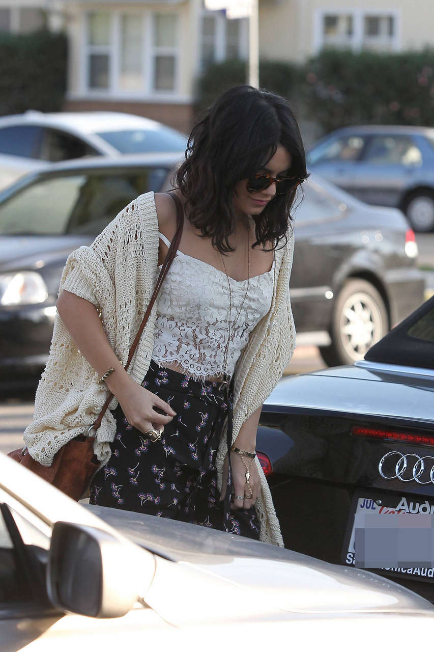 Vanessa Hudgens Out About Hollywood