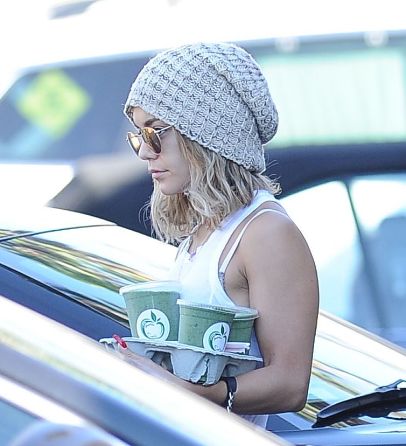 Vanessa Hudgens Out About West Hollywood
