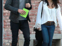 Vanessa Hudgens Share Kiss With Austin Butler