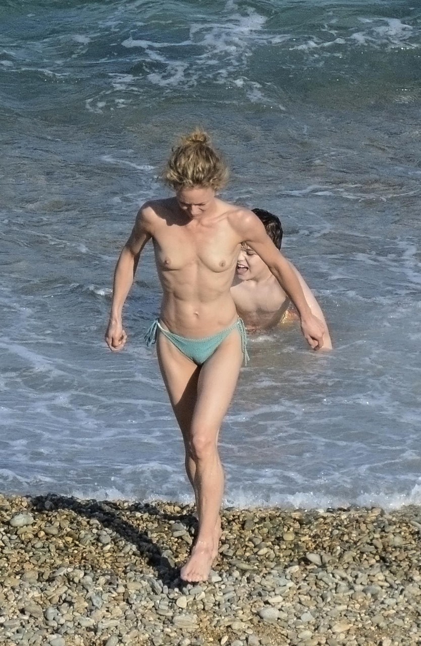 Vanessa Paradis Topless
