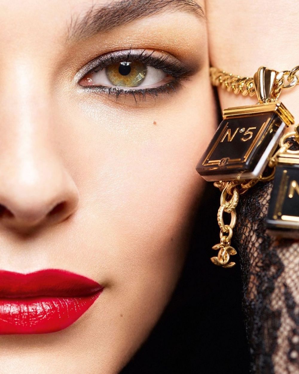 Vittoria Cerreti For Chanel Makeup Holiday 2021 Campaign