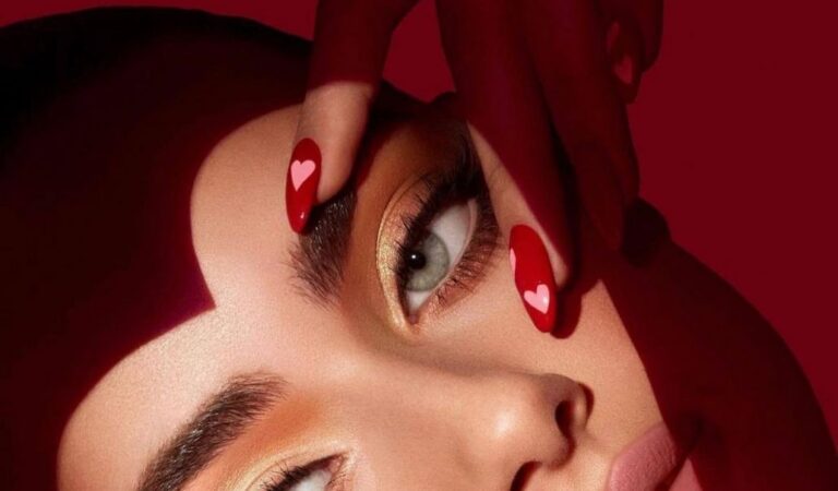 Yael Shelbia For Kylie Cosmetics 2022 Valentine S Day Collection (6 photos)