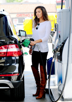You Are Getting Gas Not Doing A Photoshoot What