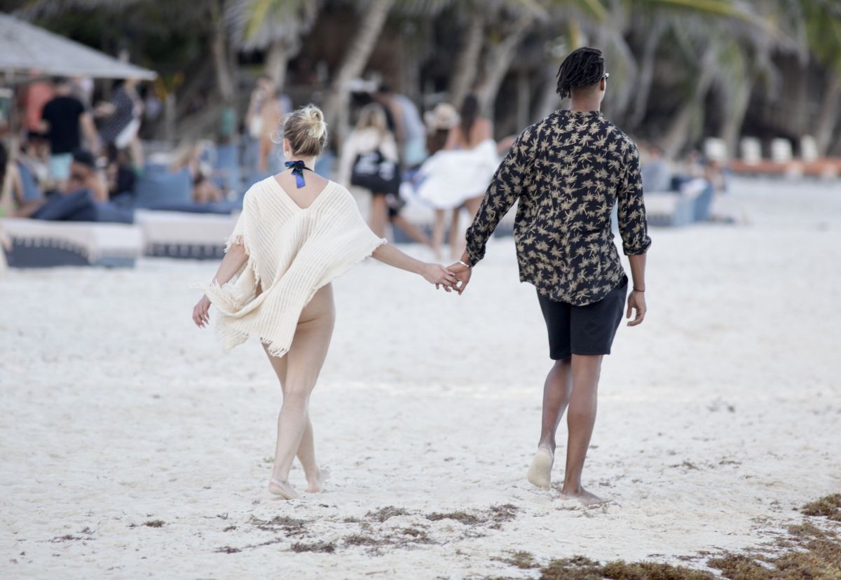 Zara Larsson Out With Boyfriend Beach Tulum