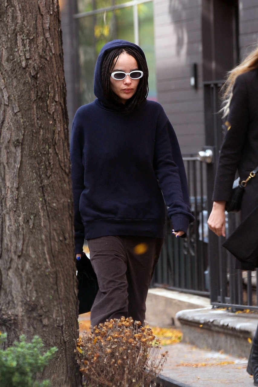 Zoe Kravitz Out For Coffee Near Her Home Brooklyn